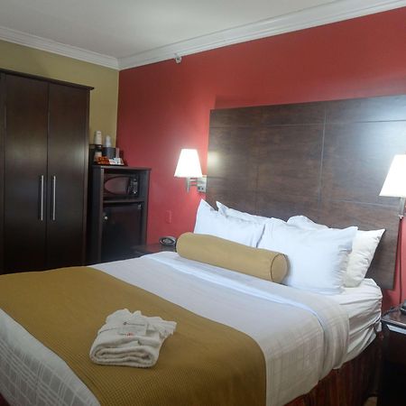 Best Western Plus Bowmanville Εξωτερικό φωτογραφία