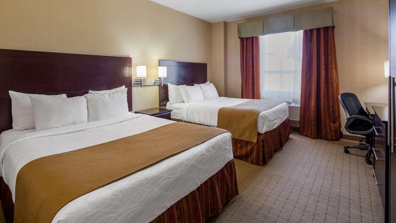 Best Western Plus Bowmanville Εξωτερικό φωτογραφία