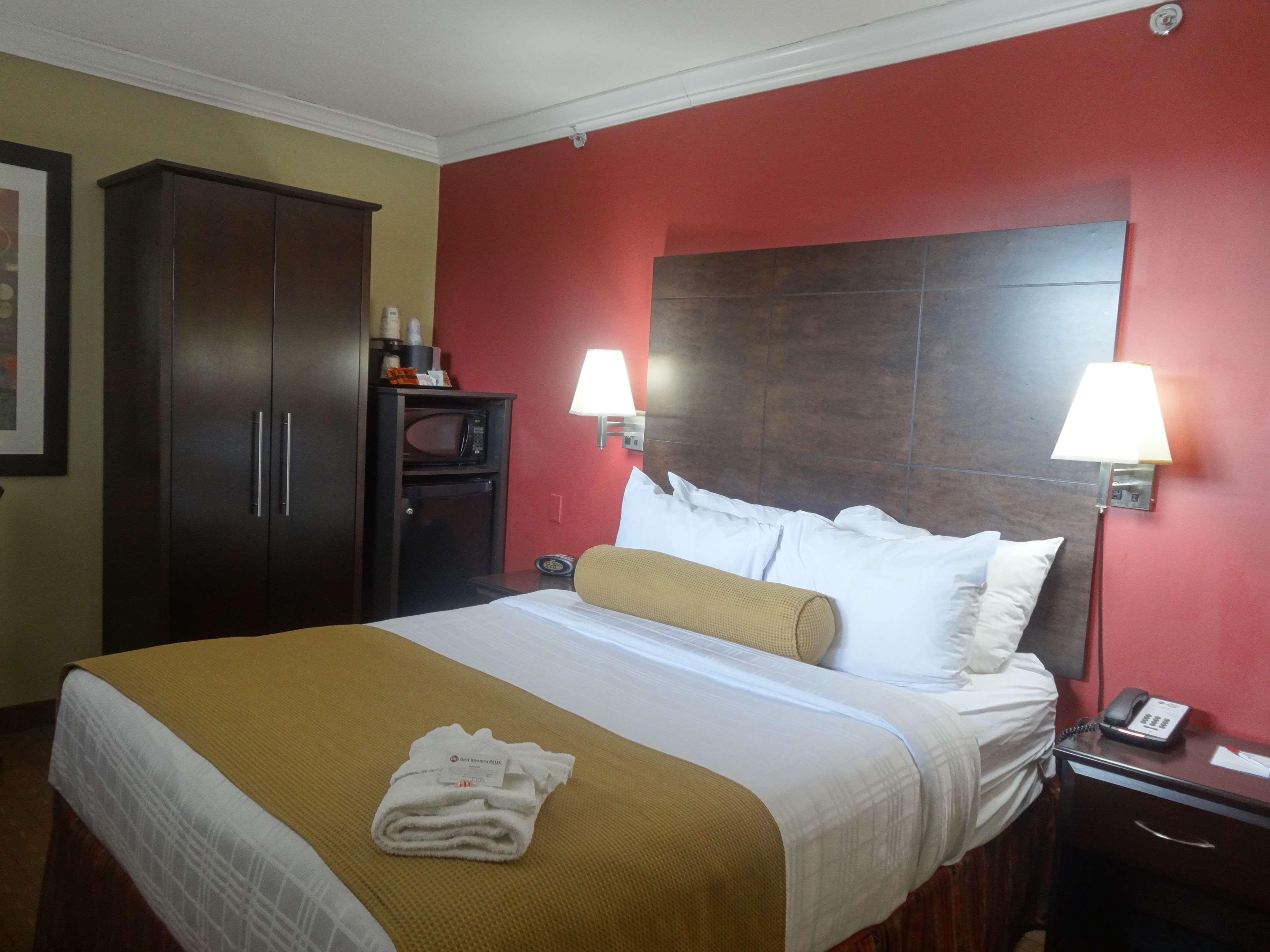 Best Western Plus Bowmanville Εξωτερικό φωτογραφία
