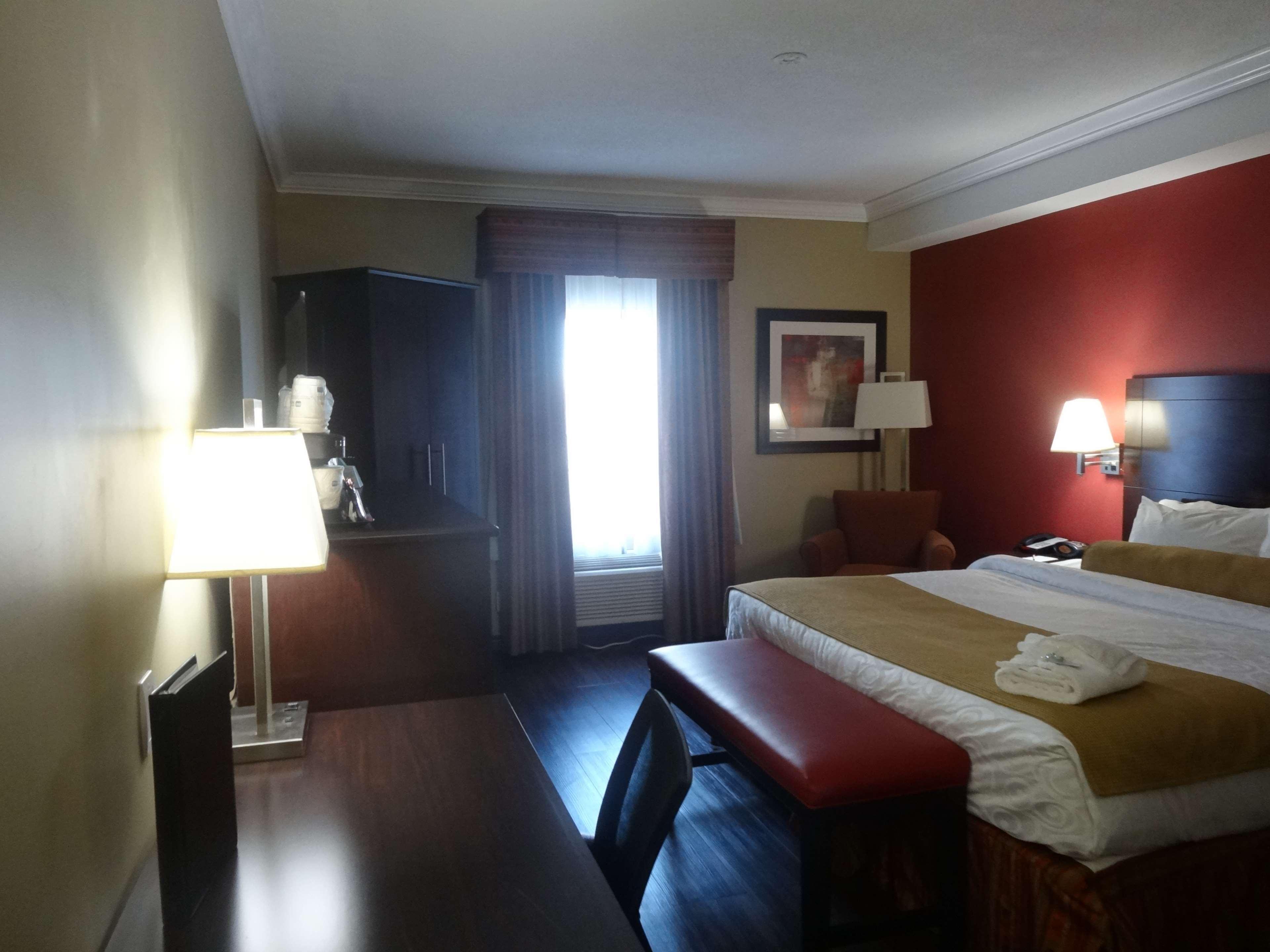 Best Western Plus Bowmanville Εξωτερικό φωτογραφία