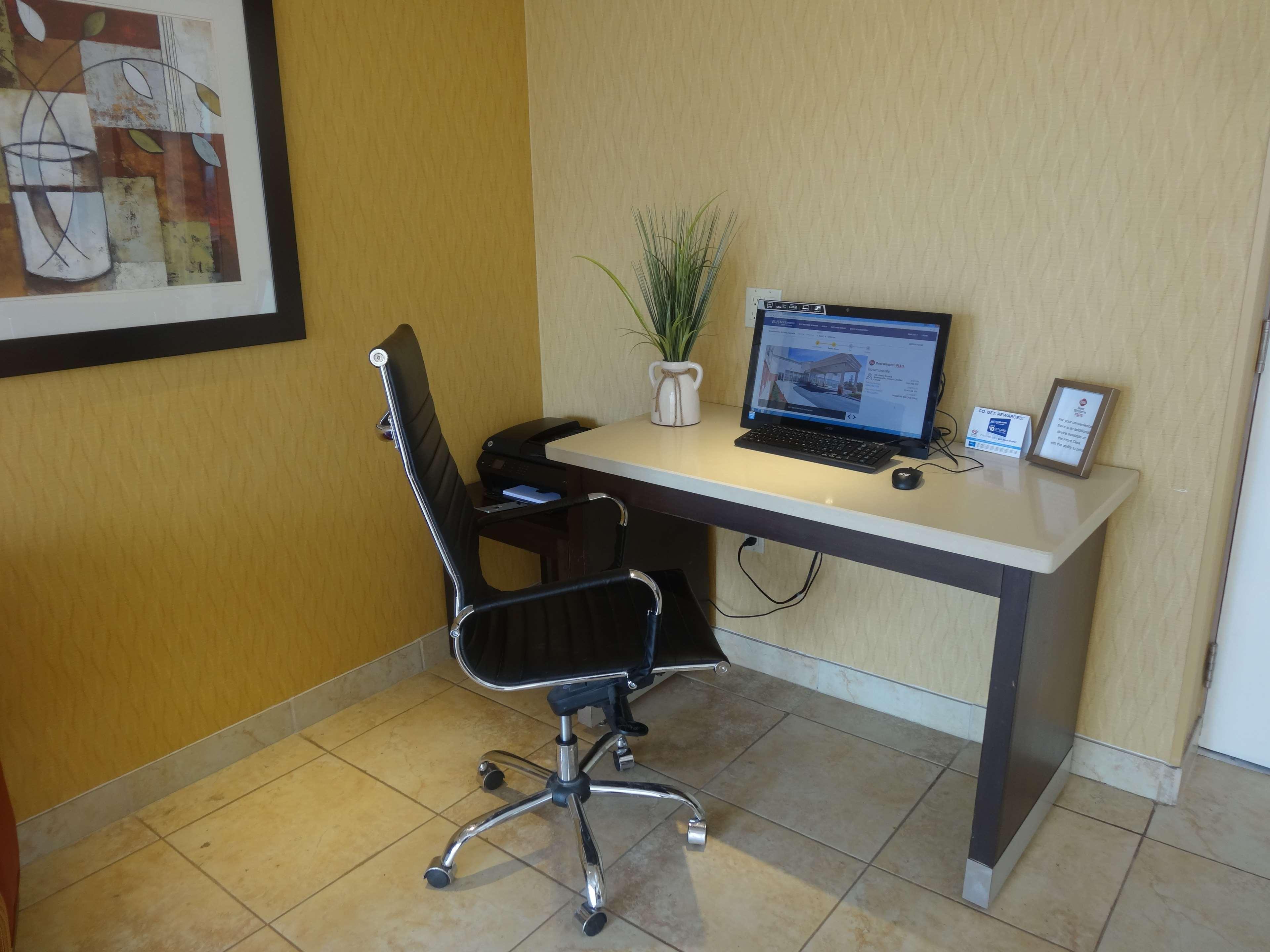 Best Western Plus Bowmanville Εξωτερικό φωτογραφία