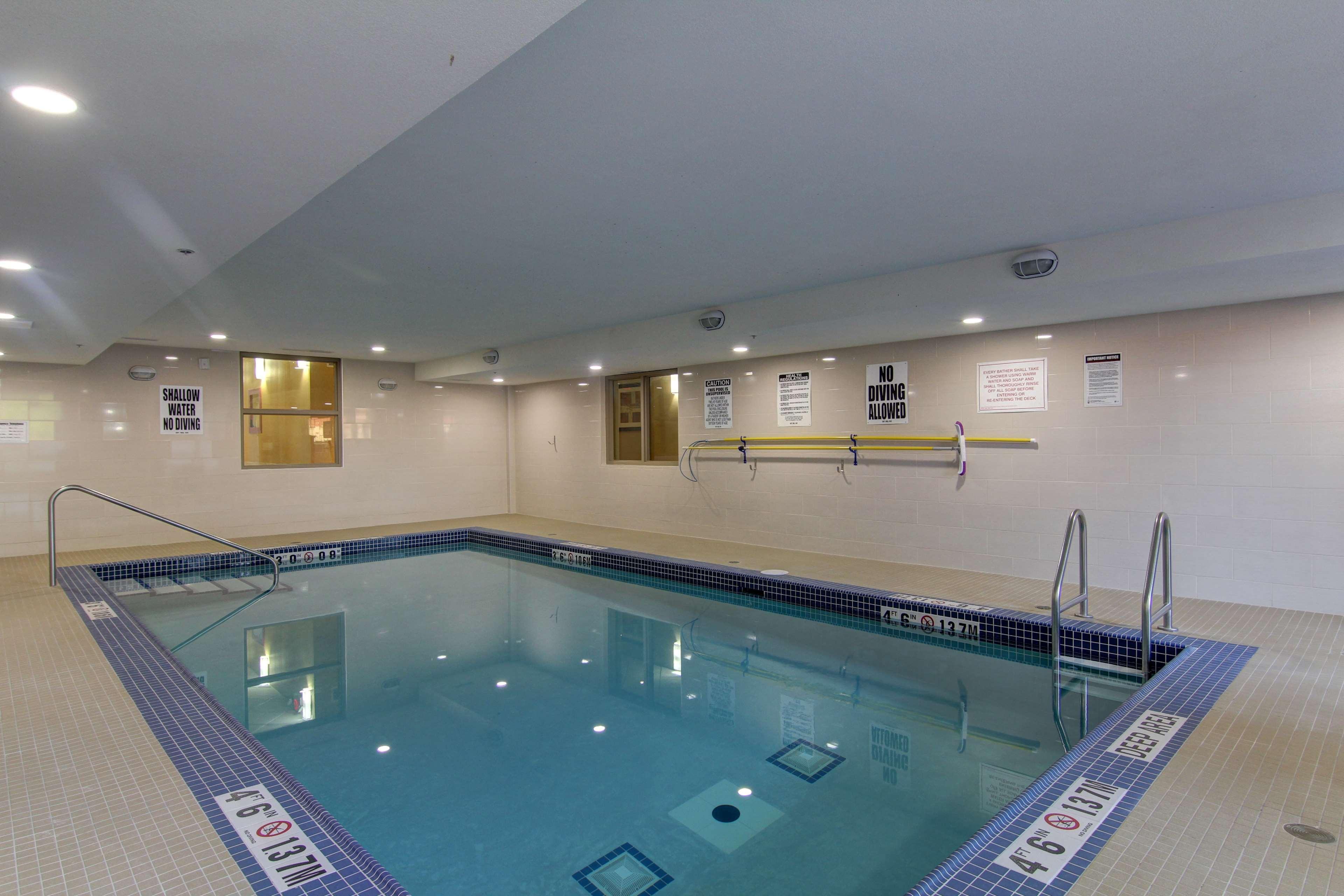 Best Western Plus Bowmanville Εξωτερικό φωτογραφία