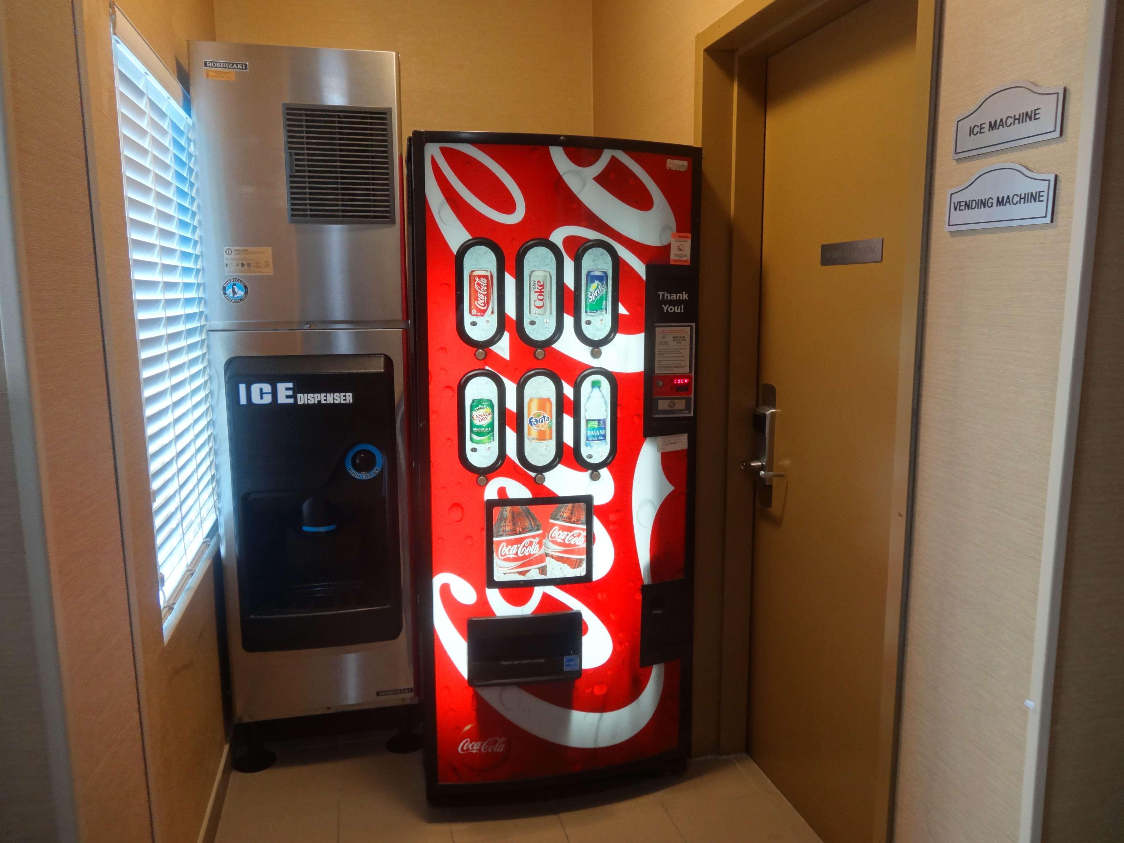 Best Western Plus Bowmanville Εξωτερικό φωτογραφία