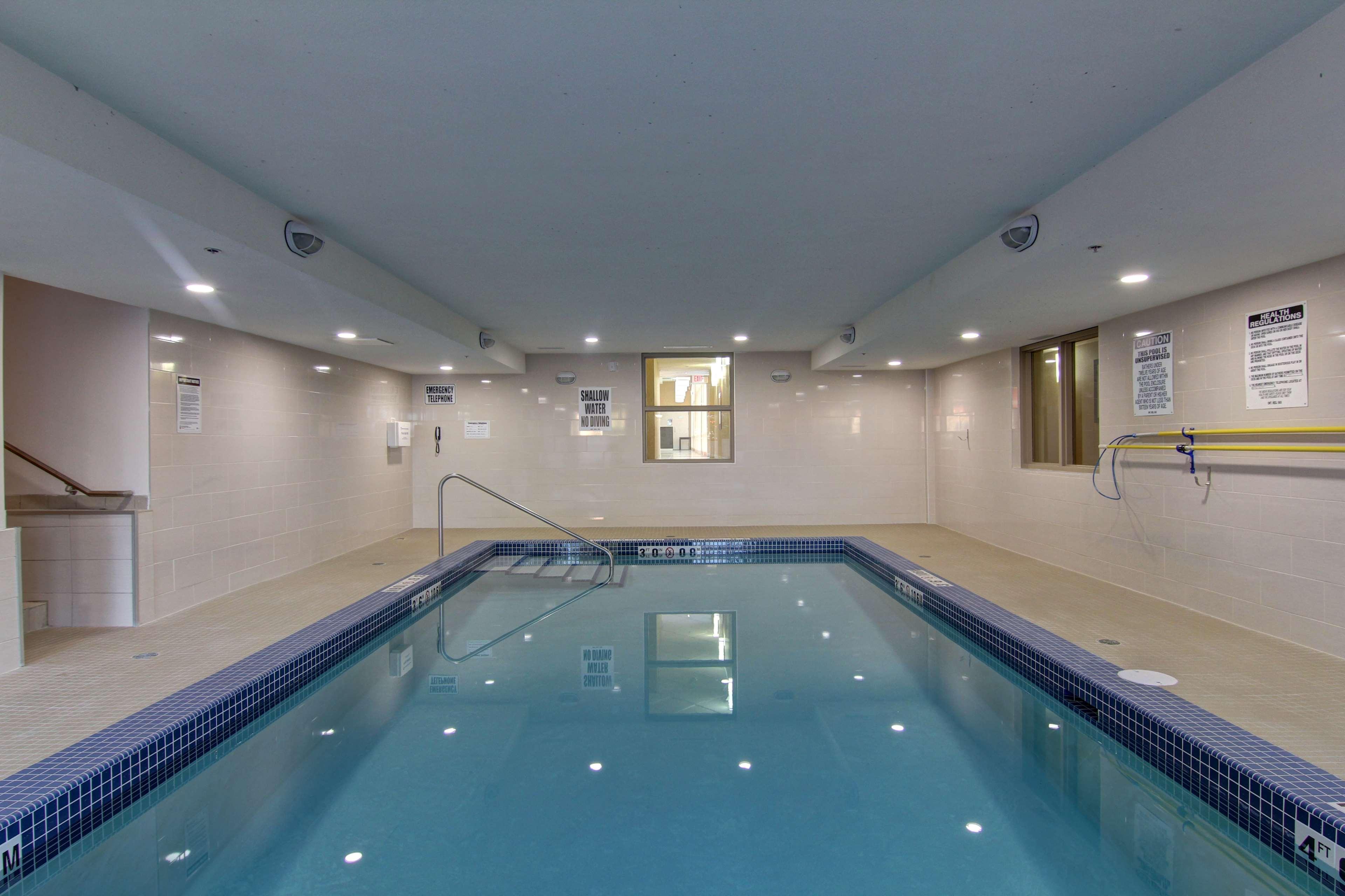 Best Western Plus Bowmanville Εξωτερικό φωτογραφία