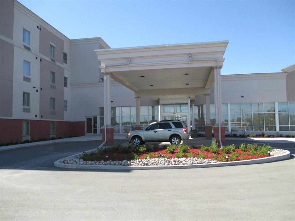 Best Western Plus Bowmanville Εξωτερικό φωτογραφία